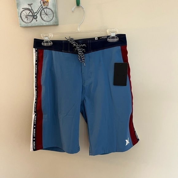 Hurley NWT Boardshorts medium blue - Picture 1 of 7